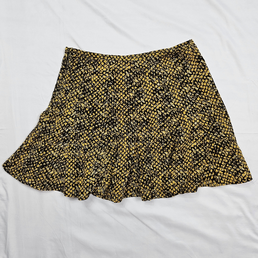 MICHAEL KORS Taxi Yellow Snake Print Flowy Mini Skirt Womens Size 8